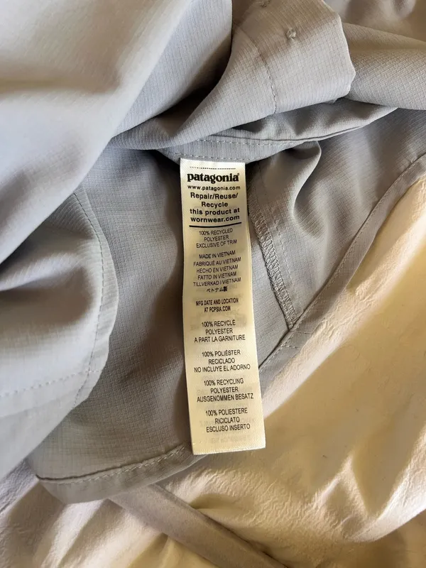 Patagonia Men’s Long Sleeve Shirt Small - Image 6