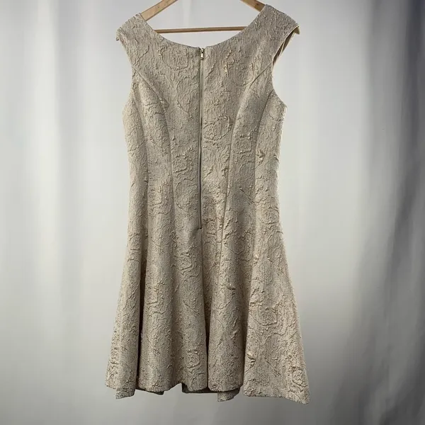 Betsey Johnson Sleeveless Fit & Flare Dress in‎ Gold Cream Size 4 - Image 2