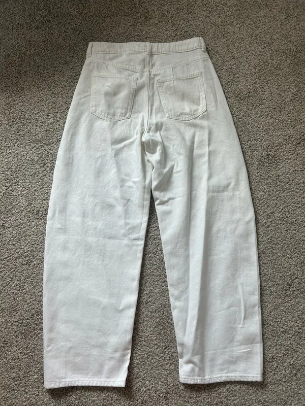 Women’s white wide leg belted jeans H&M - Image 2