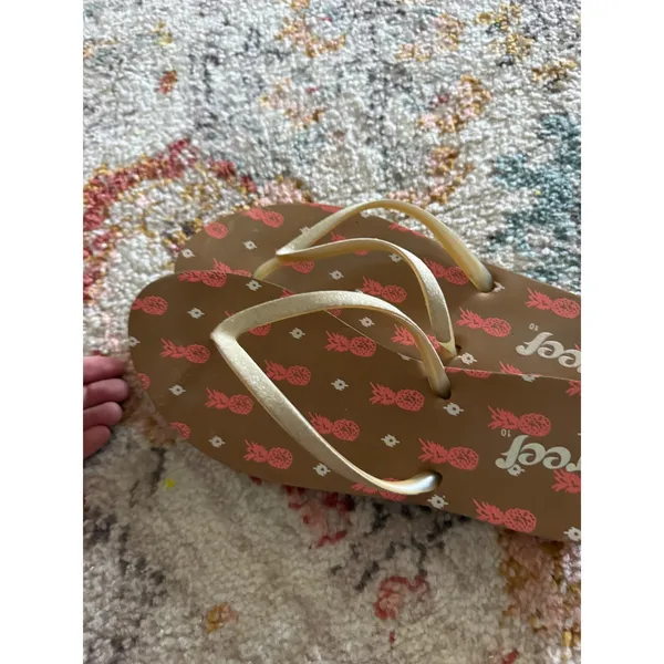 Reef Womens Size 10 Pineapple Print Flip‎ Flops Brown Pink Gold Metallic Straps - Image 2
