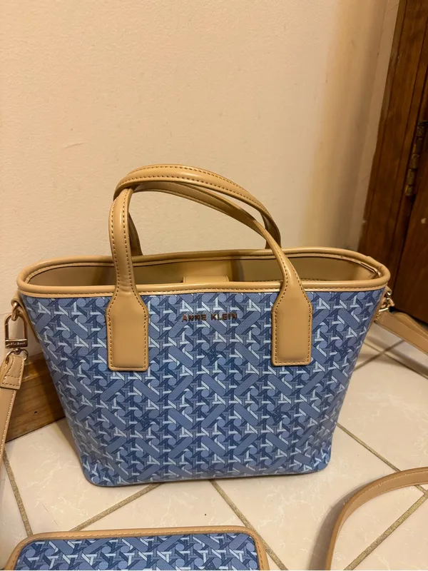 Anne Klein | Blue Patterned bucket bag with Tan Trim and Wristlet - Image 4