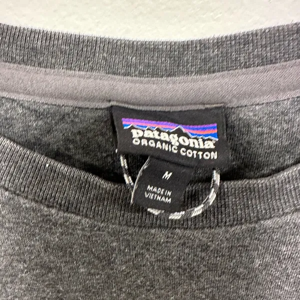 Patagonia women’s Gray Quilted organic cotton Sweater Size medium - Image 2