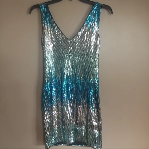 As You Wish Blue Silver Ombré Sequin Mini Dress XS Y2K Party Club NYE - Image 5