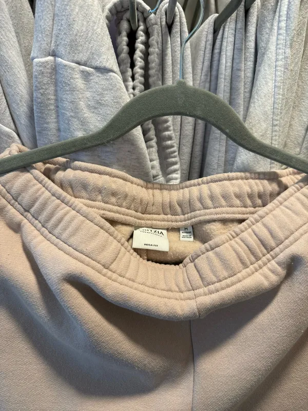 Aritzia Mega Sweatpants - Image 3