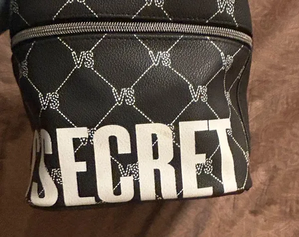 Victoria's Secret beauty bag - Image 3