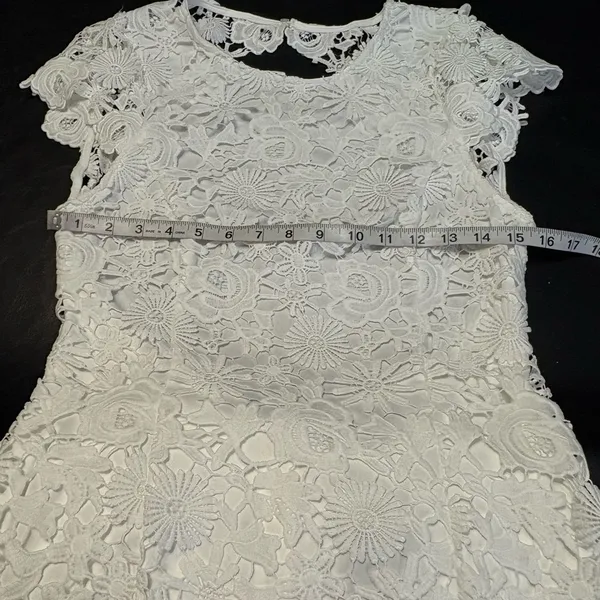 Lulu's White Floral Lace Backless Sheath Dress Size M NWT Classy, Feminine - Image 11