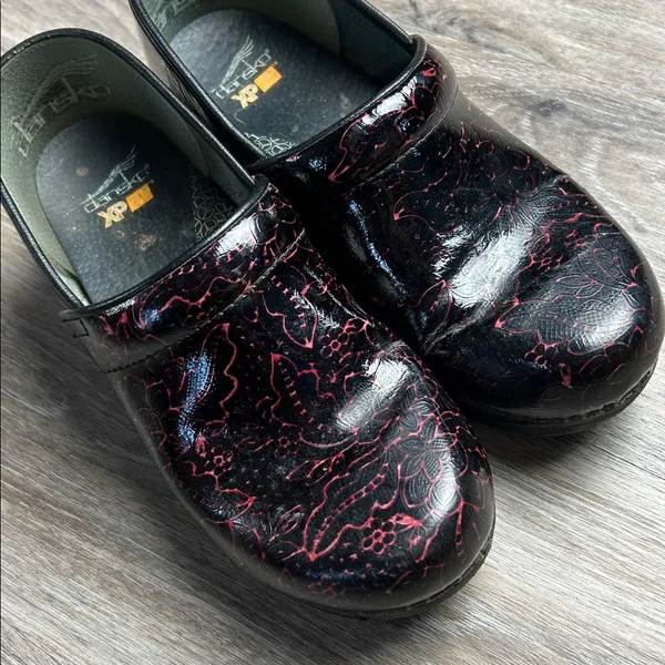 Dansko Pro XP 2.0 Patent Leather Clogs Size 40 (US 9.5-10) - Image 5