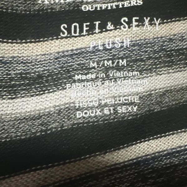 American Eagle Outfitters Soft & Sexy Plush V-Neck Striped Shirt Women's Medium￼ - Image 8