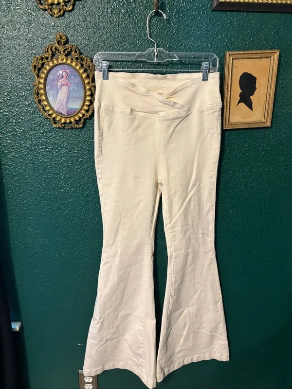 Free People High Rise Venice Beach Crossover Flare Pull On Jeans Size 27 - Image 2