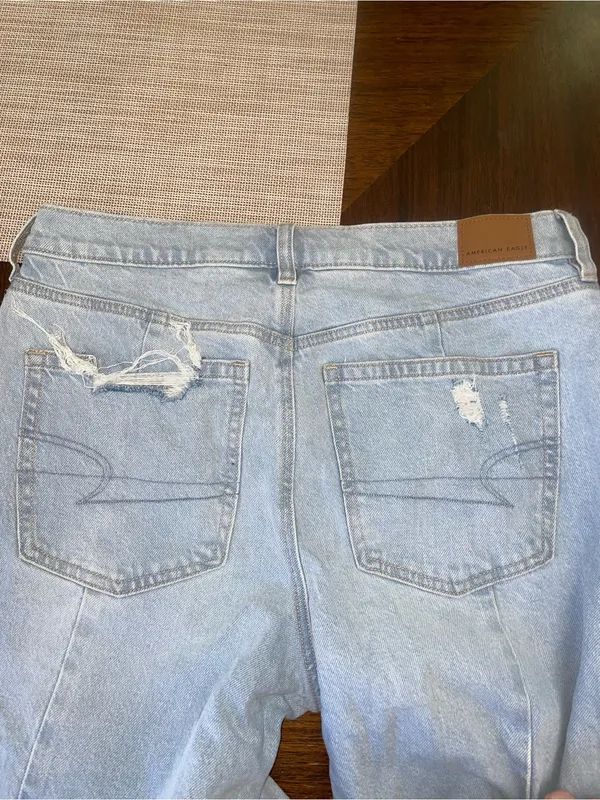 American Eagle 90s Skinny Jeans Women’s Size 12 Light Wash Distressed High Rise - Image 6