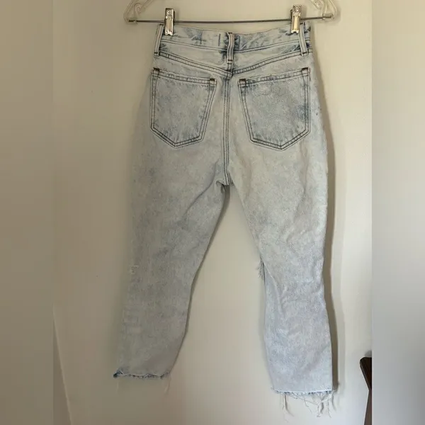 Abercrombie high rise distressed mom jeans 00S 100% cotton - Image 11