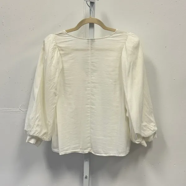 A New Day White V-Neck Puff Sleeve Blouse Medium Cotton Rayon Top Boho Casual - Image 2