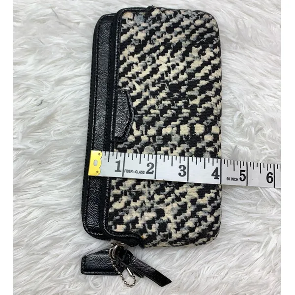 COACH Donegal Double Zip Wallet Pouch - Image 10