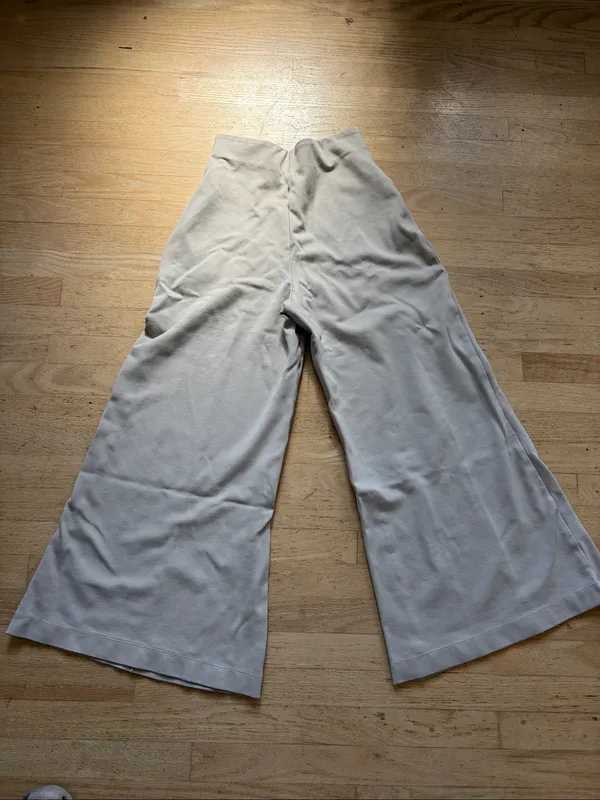 Quince Ultra-Stretch Ponte ankle Super Wide Leg Pants - Size M ecrll - Image 9