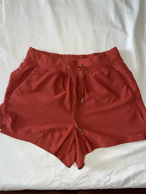 Old Navy Powersoft Shorts High-Rise - Image 3