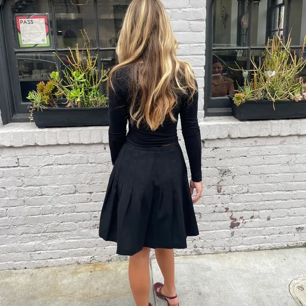 J.Crew Vintage black pleated mini skirt sz m - no brand- 29x20 preppy holiday winter academic - Image 3