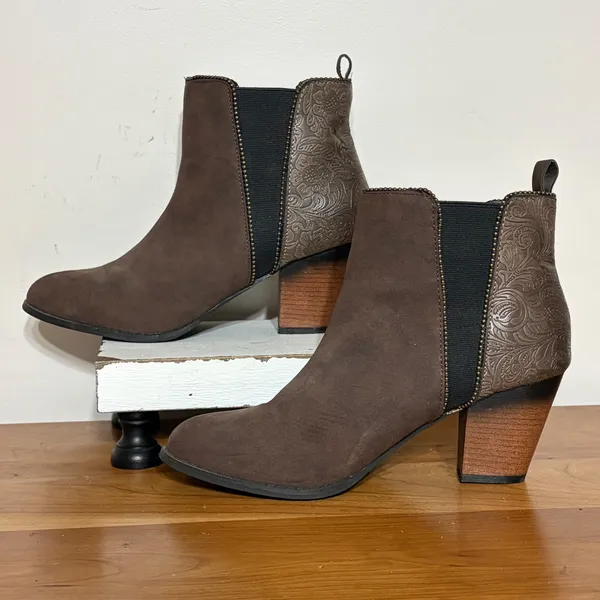 Maurices Rebel Brown Faux Suede Floral Embossed Ankle Boots 10M 111972-REBEL - Image 2