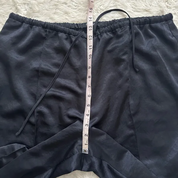 Madewell Pants Petite Pintucked Slim Pull-On Pants in Satin True Black Sz PXL - Image 13