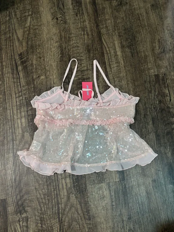 sequin ruffle split front top in light pink - Image 7