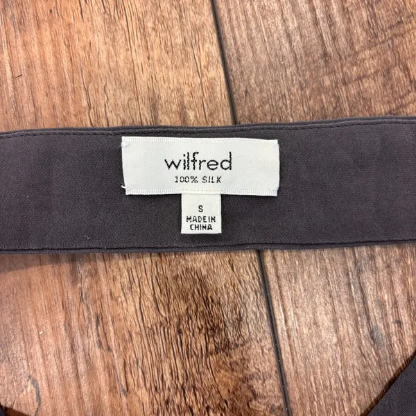 Aritzia Wilfred 100% Silk Charcoal Gray V Neck Open Back Blouse Women's Small - Image 3