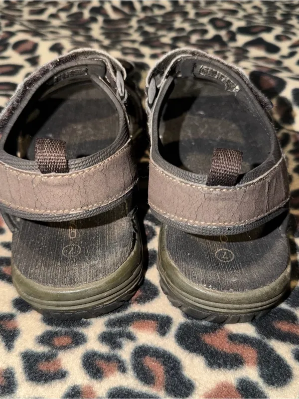 vintage brown sandals with adjustable straps Size 7 - Image 6