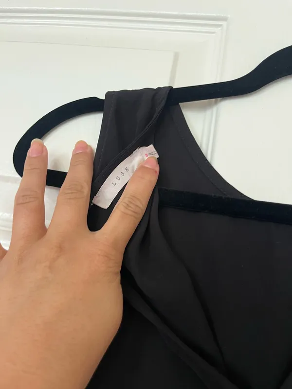 Lush black sleeveless tie top - Image 3