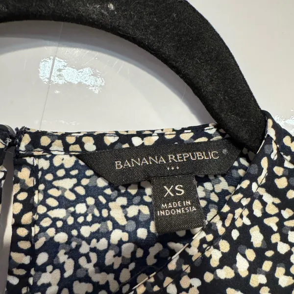 Black and White Banana‎ Republic Patterned work Top - Image 3