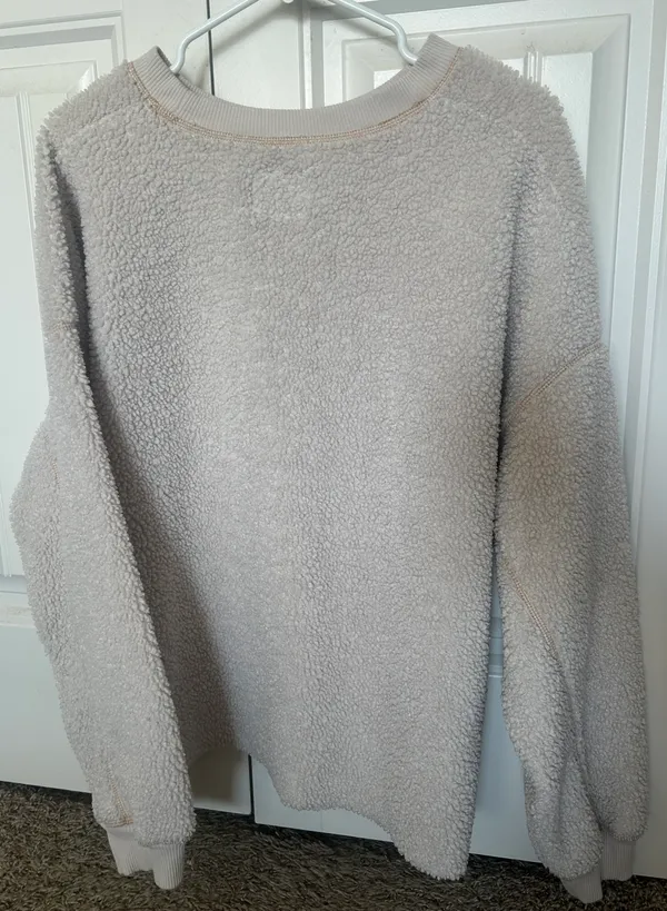 American Eagle Sherpa Crewneck - Image 2