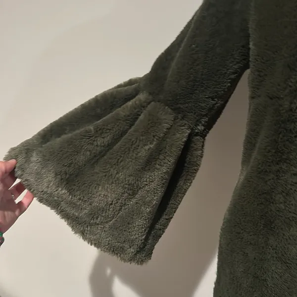 ELVI Boutique Dark‎ Hunter Green Soft zippered jacket with bell sleeves size 10 - Image 3