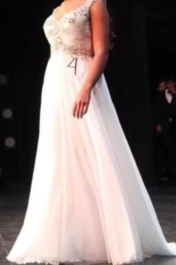 White Pageant / Prom Dress - Image 9