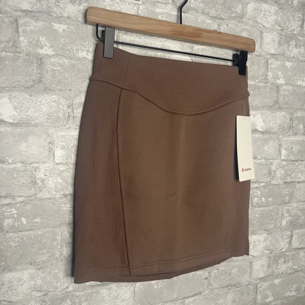 Lululemon Scuba High Rise Mini Skirt NWT Size XS (TPTC) LW8ALSS - Image 2