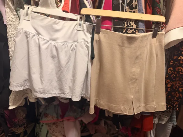 2 for 1 skirt deal one in xs and one in medium - Image 2