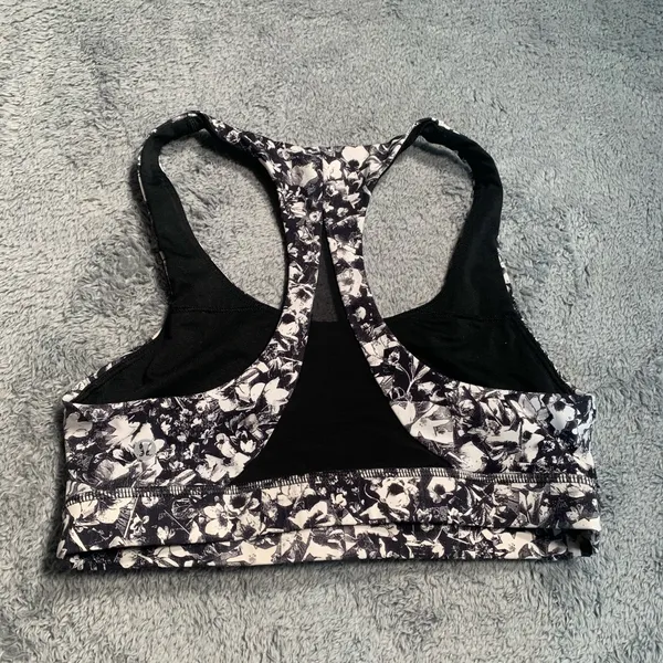 lululemon athletica invigorate Floral Print Sports Bra 8 black white - Image 6