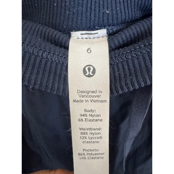Lululemon‎ Dance Studio Jogger Pants size 6 - Image 8