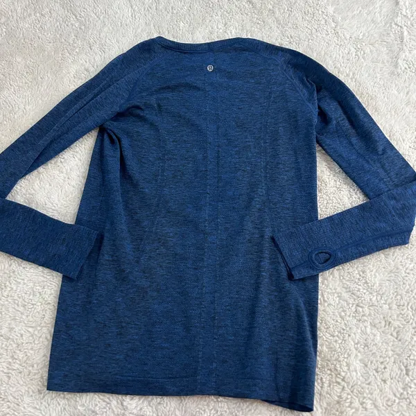 Lululemon Womens Long Sleeve Swiftly Blue Activewear Top 12 Yoga Sports Preppy - Image 3