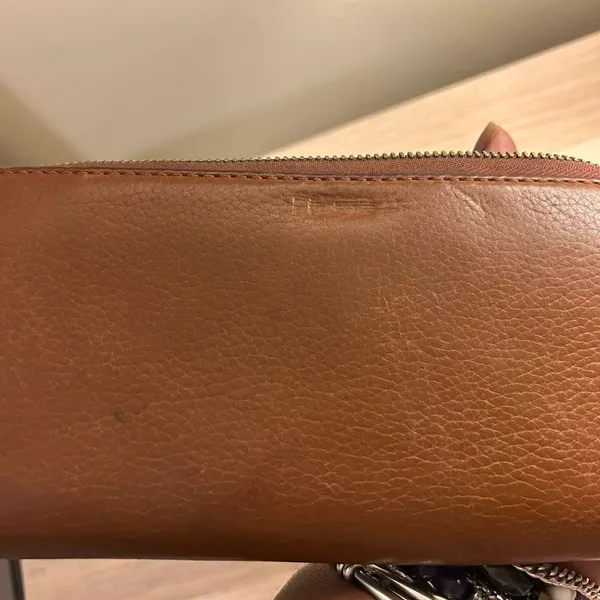 Michael Kors Brown Leather Wallet with Signature Nameplate - Image 4