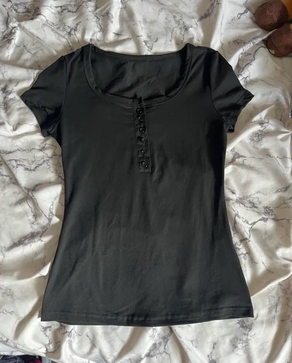 SheIn Classic Black Henley Top - Image 3