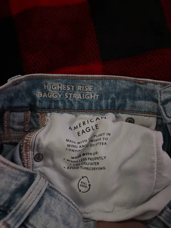 American Eagle Jeans - Image 3