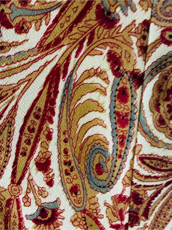 Vintage City Triangles Cream Dress with Red Paisley Accents - Image 7