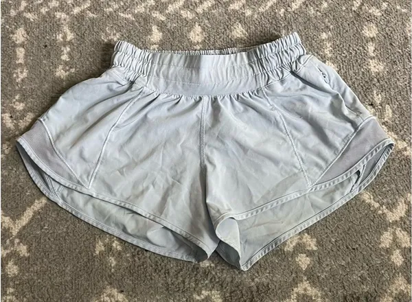Hotty Hot Lululemon Shorts 2.5" Low-Rise - Image 2
