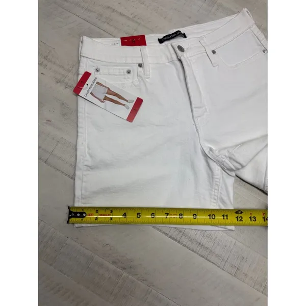 Calvin Klein Jeans Ladies' 5-Pocket Denim Short(NWT - Image 6