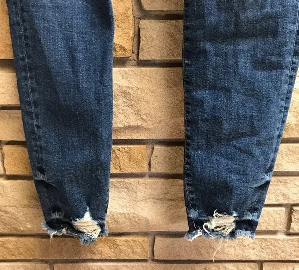 Good American Good Legs Chewed Hem Skinny Jeans 29 size 8 - Image 14