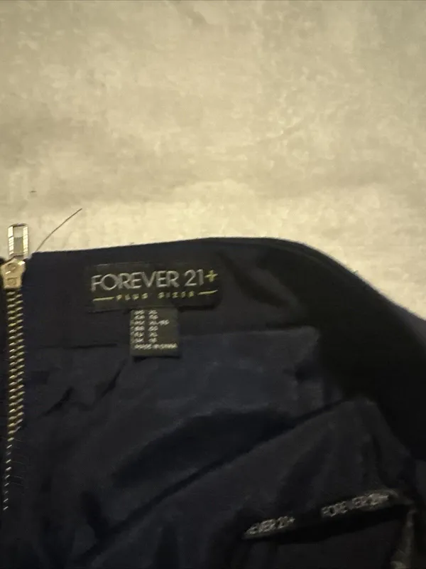 Forever 21  Sequin Womens Plus Sized Sz XL - Image 5