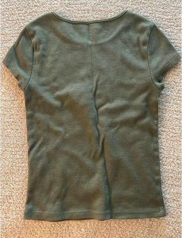 American Eagle Green Tee - Image 2