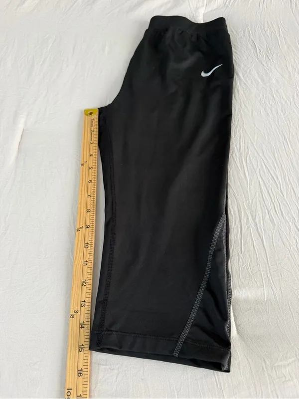 Nike women Black Cropped Athletic Leggings with White Swoosh‎ - Image 5