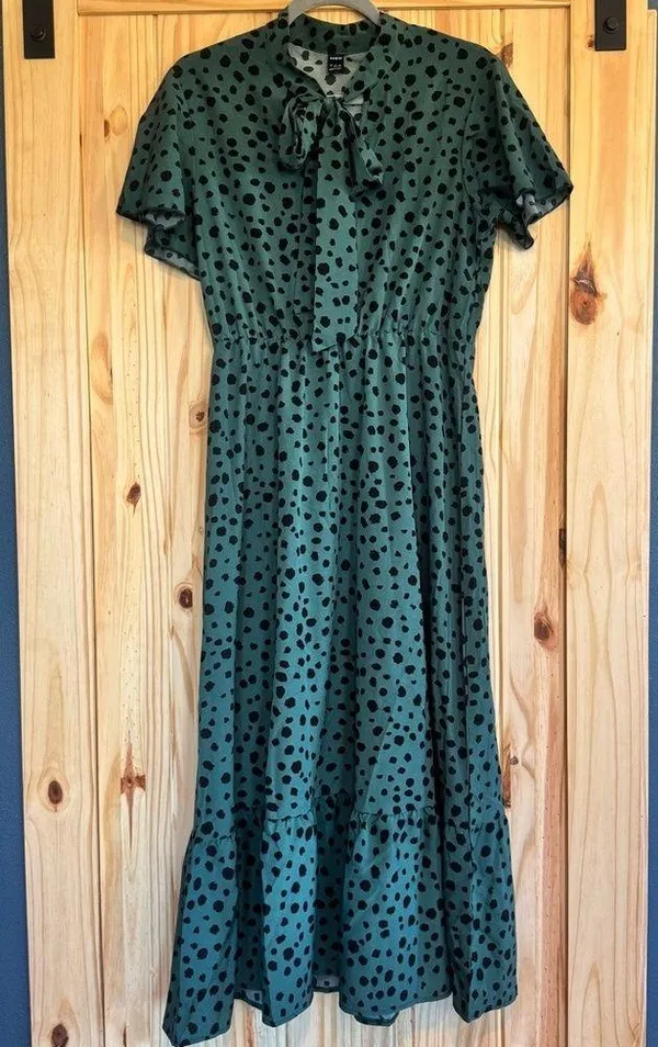 SheIn Rockabilly Green & Black Spotted Bow Neckline Flutter Sleeve Dress size Large - Image 8