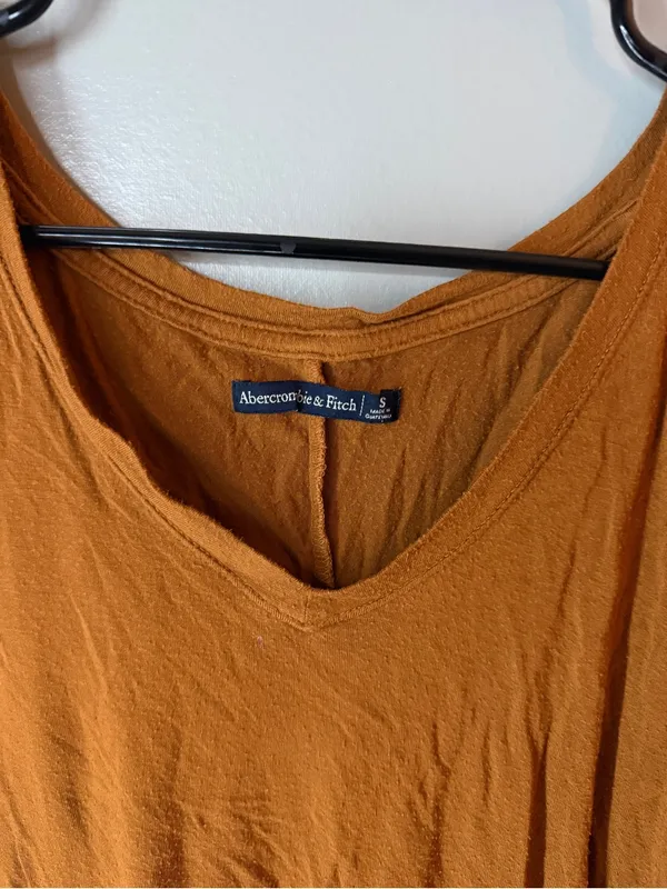 Abercrombie & Fitch Rust Brown V-Neck T-Shirt - Image 3