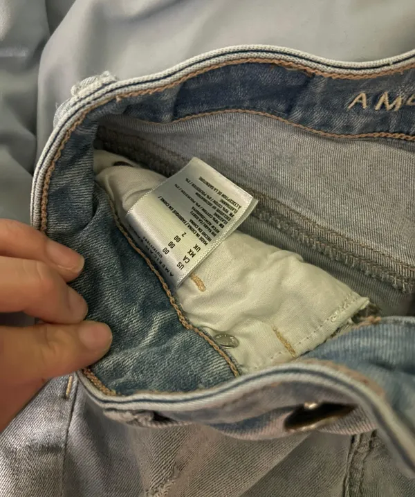 American Eagle Outfitters - Image 3