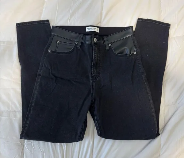 Abercrombie & Fitch Black Ankle High Rise Leather and Denim Jean - Image 2