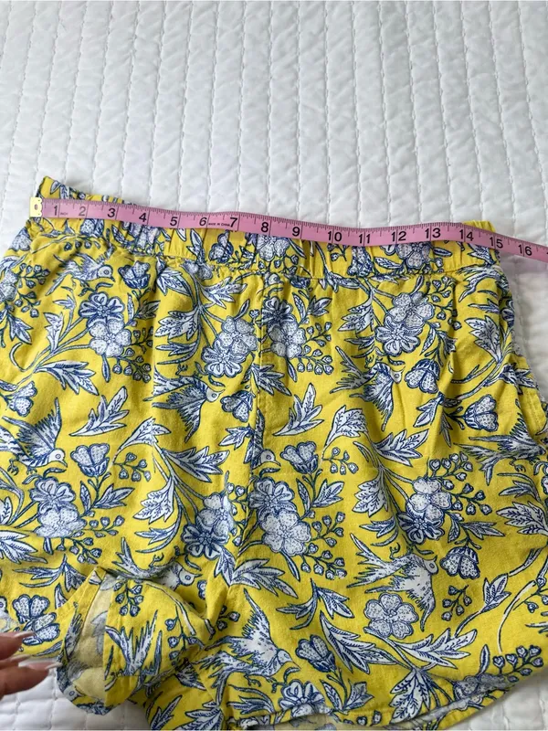 Universal Threads Waistband Yellow Floral High-Rise Pull-On Shorts Summer Size M - Image 5